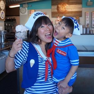 Stranger Things Robin and Steve Costumes